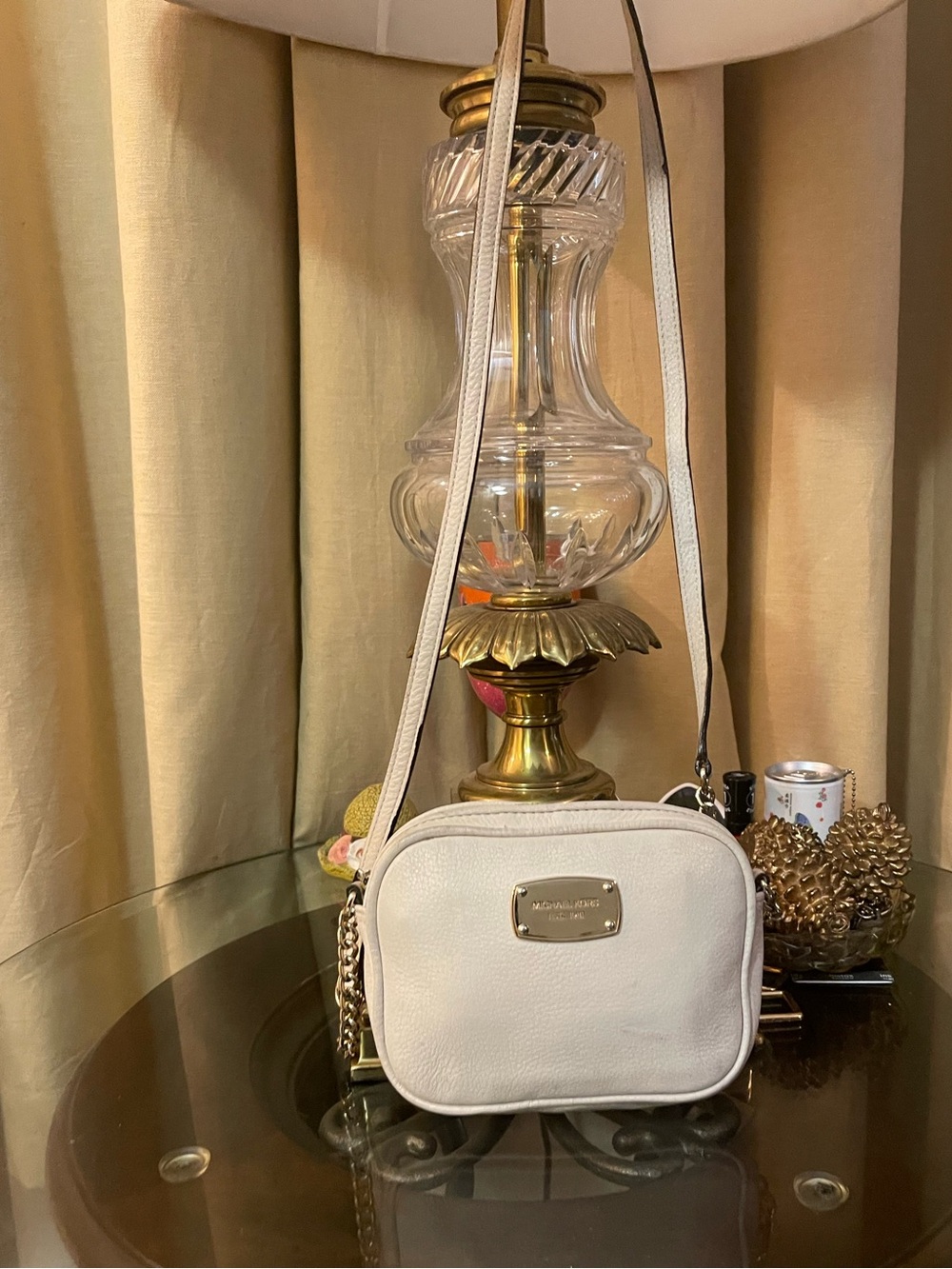 Michael Michae Kors please check all picture of condition